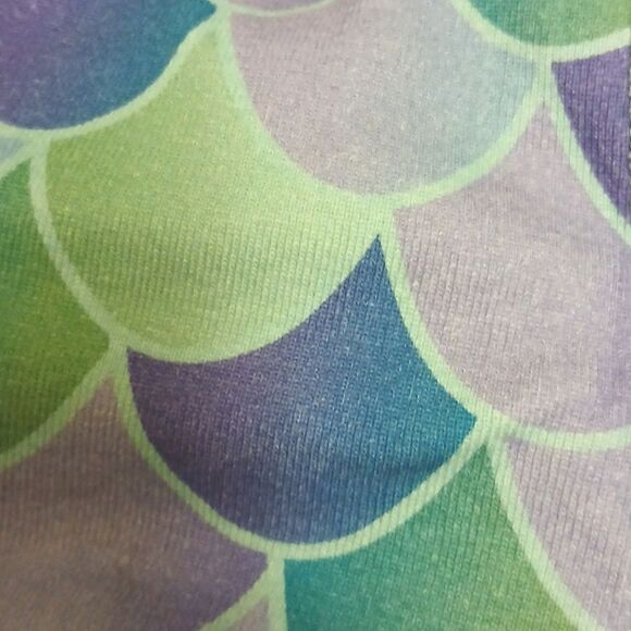 hanna anderson Girls multi colored scallop pattern Size 12 leggings - Picture 5 of 5